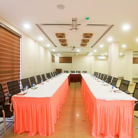 Shivaay Morex- A Vegetarian Hotel Dharamshala Bagian luar foto