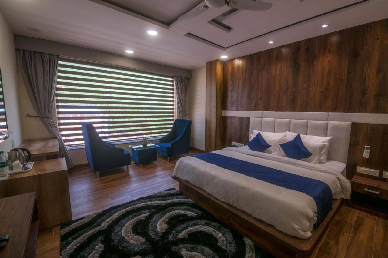 Shivaay Morex- A Vegetarian Hotel Dharamshala Bagian luar foto