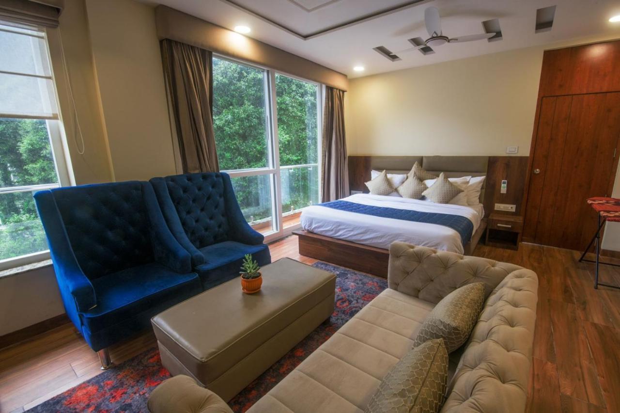 Shivaay Morex- A Vegetarian Hotel Dharamshala Bagian luar foto