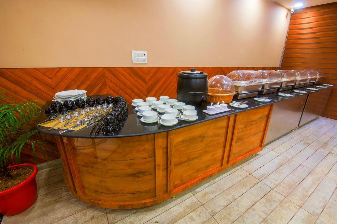Shivaay Morex- A Vegetarian Hotel Dharamshala Bagian luar foto