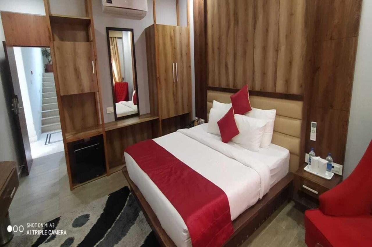 Shivaay Morex- A Vegetarian Hotel Dharamshala Bagian luar foto
